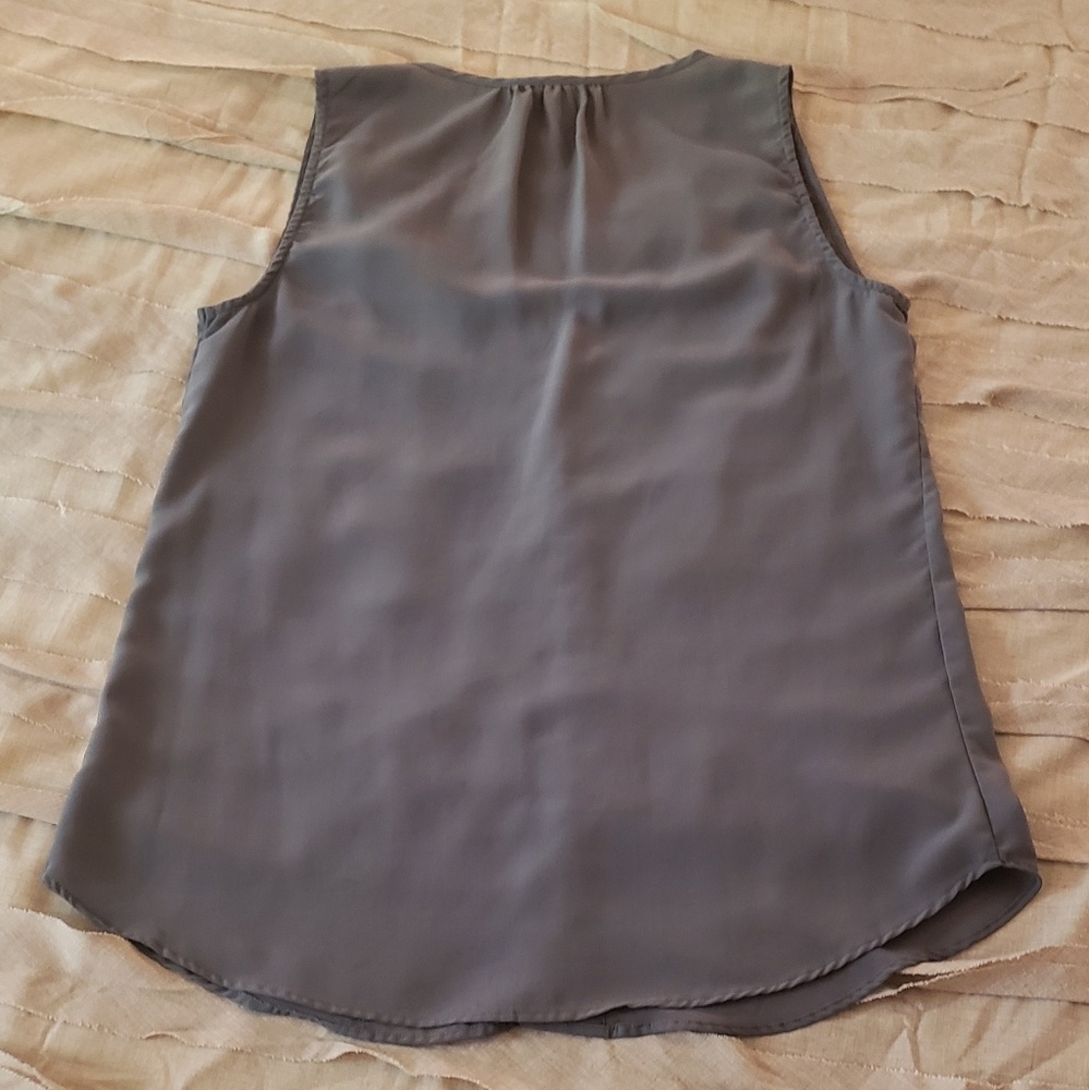 Lightweight Gray Sheer Tank - Picture 2 of 5